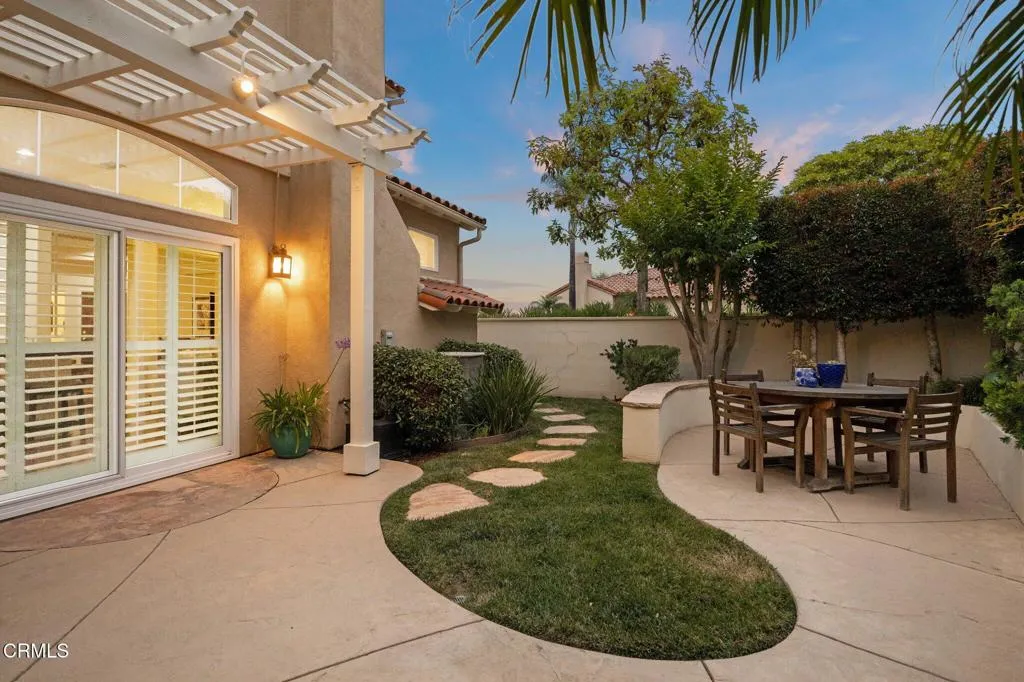 Camarillo, California 93010, United States, 4 Bedrooms Bedrooms, ,2 BathroomsBathrooms,Residential,Active,161189