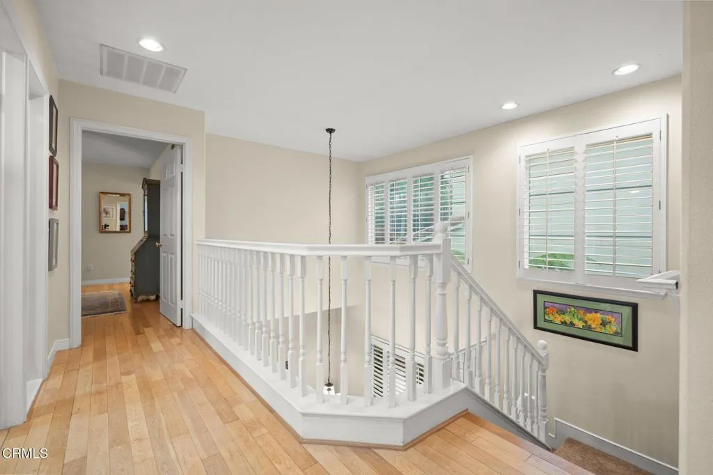 Camarillo, California 93010, United States, 4 Bedrooms Bedrooms, ,2 BathroomsBathrooms,Residential,Active,161189