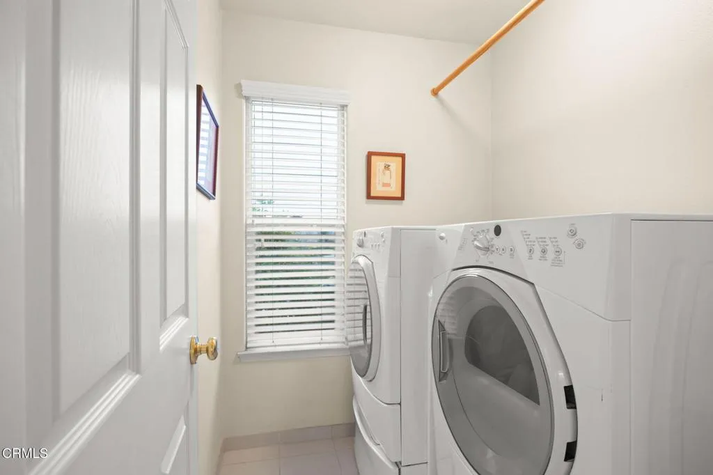 Camarillo, California 93010, United States, 4 Bedrooms Bedrooms, ,2 BathroomsBathrooms,Residential,Active,161189