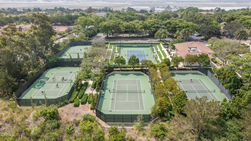 Camarillo, California 93010, United States, 4 Bedrooms Bedrooms, ,2 BathroomsBathrooms,Residential,Active,161189