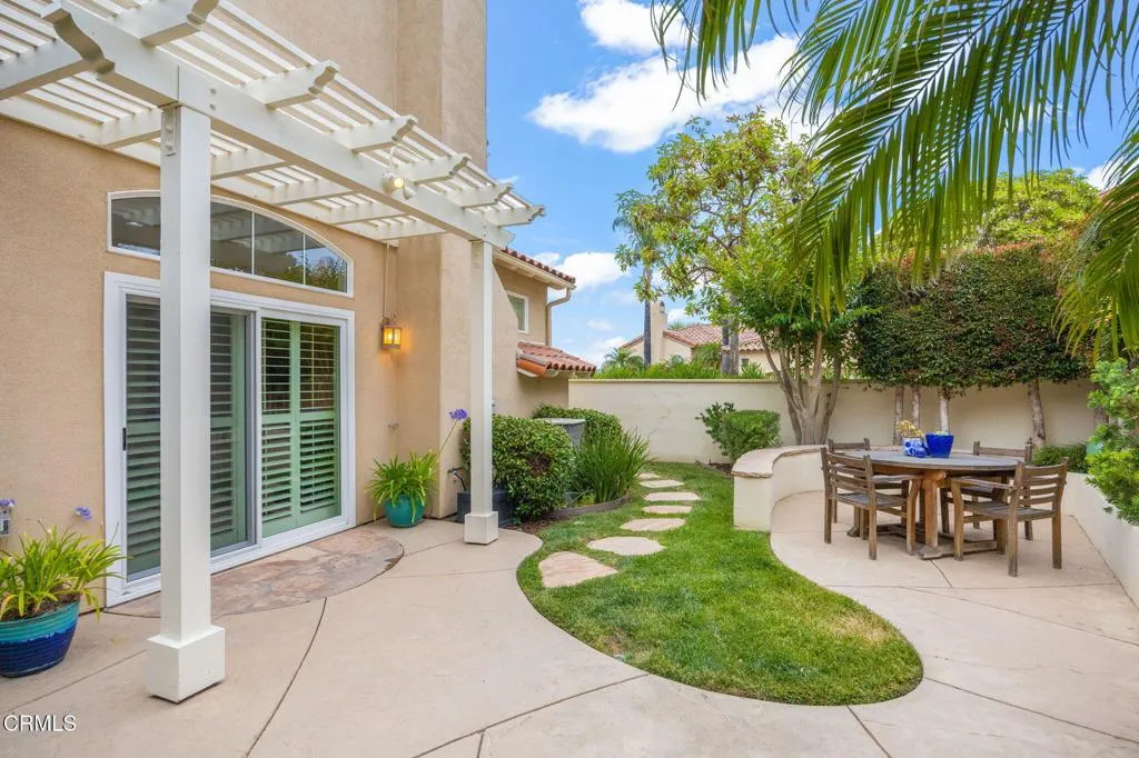 Camarillo, California 93010, United States, 4 Bedrooms Bedrooms, ,2 BathroomsBathrooms,Residential,Active,161189