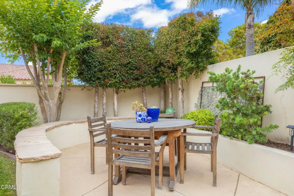 Camarillo, California 93010, United States, 4 Bedrooms Bedrooms, ,2 BathroomsBathrooms,Residential,Active,161189