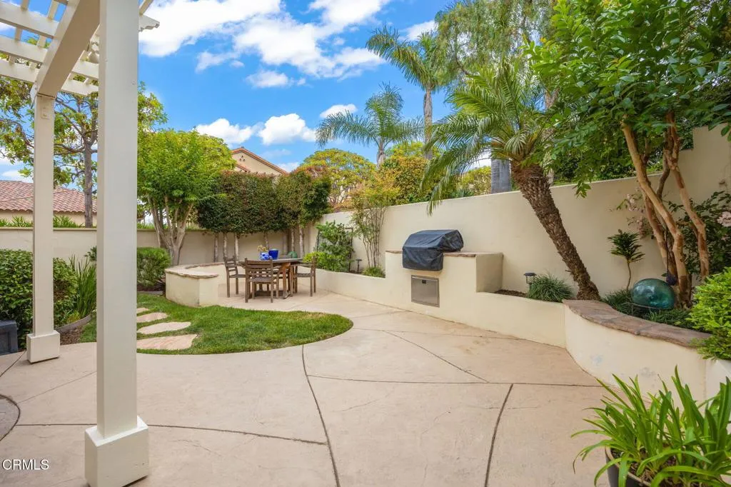 Camarillo, California 93010, United States, 4 Bedrooms Bedrooms, ,2 BathroomsBathrooms,Residential,Active,161189