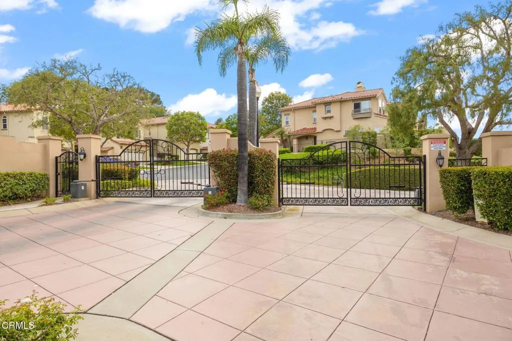 Camarillo, California 93010, United States, 4 Bedrooms Bedrooms, ,2 BathroomsBathrooms,Residential,Active,161189