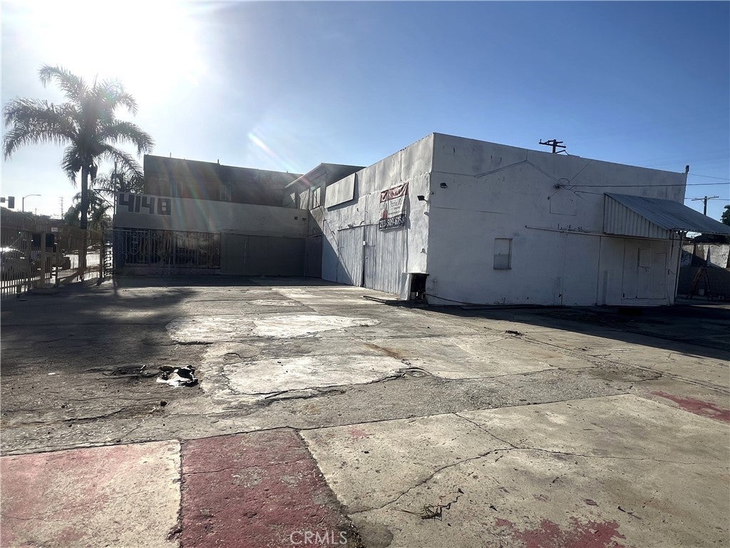 4142 E Cesar E Chavez