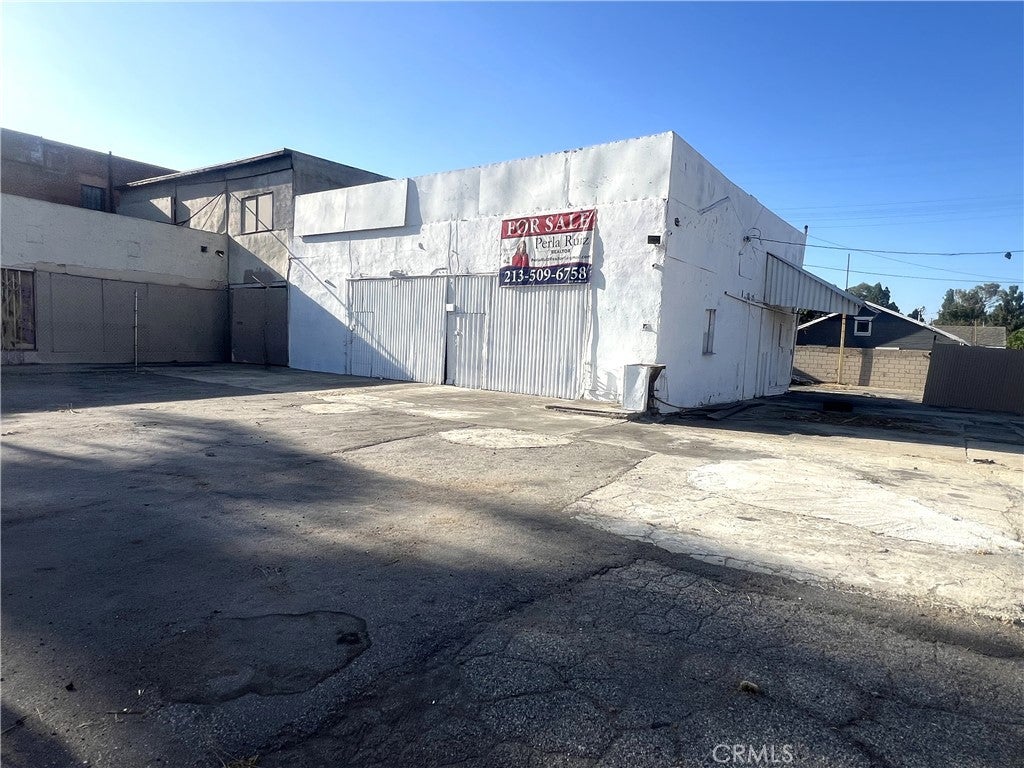 4142 E Cesar E Chavez