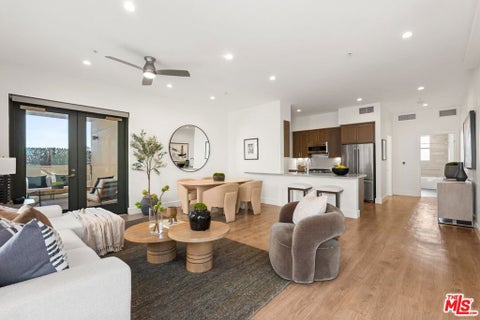 Photo of 2300 Wilshire Boulevard #219, Santa Monica, CA 90403 (MLS # 26992237)