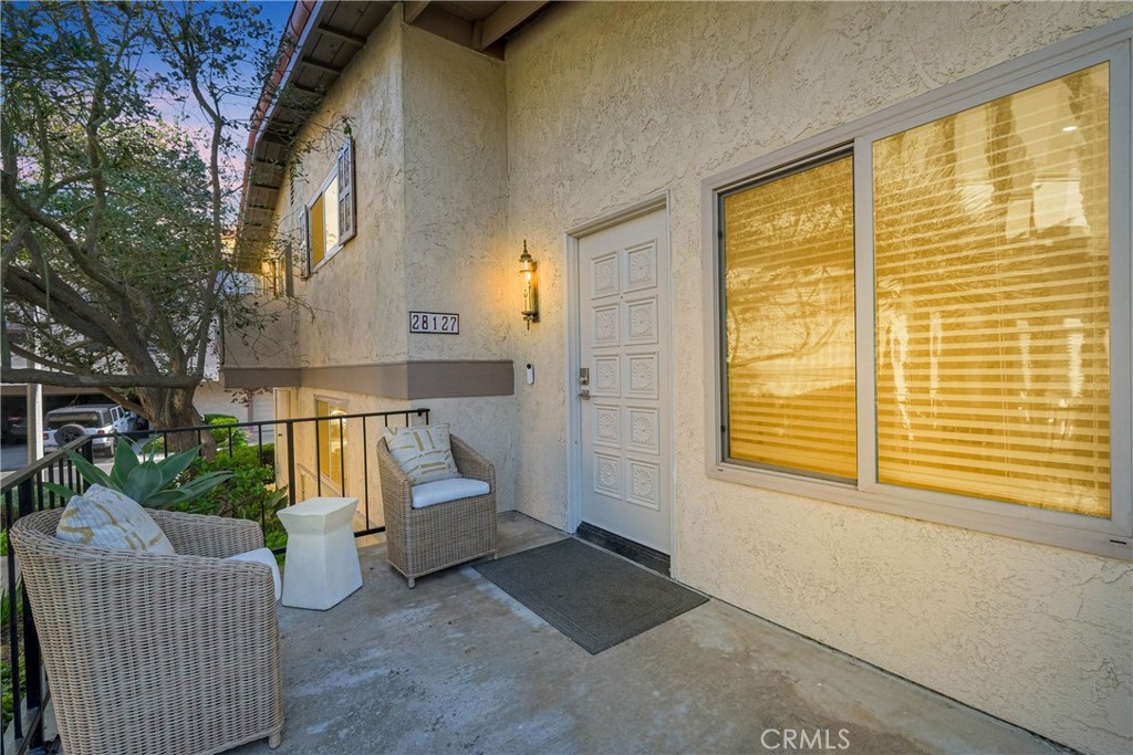 28127 Ridgethorne Court