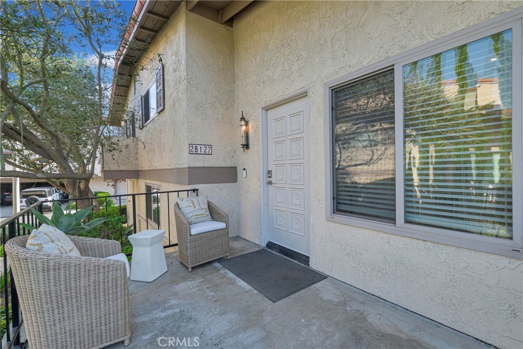 28127 Ridgethorne Court