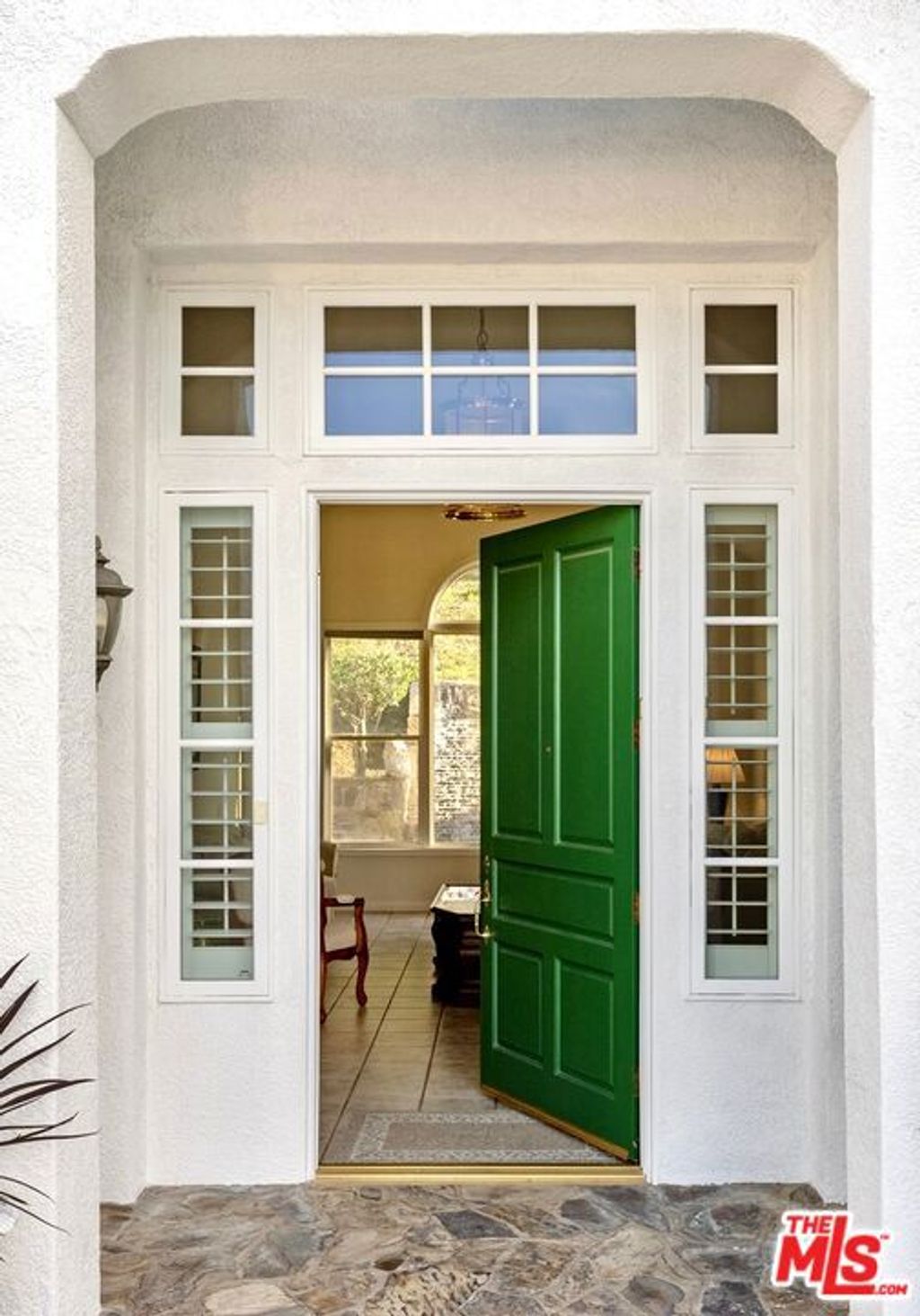 Photo of 24810 Earls Court, Calabasas, CA 91302 (MLS # 26637403)