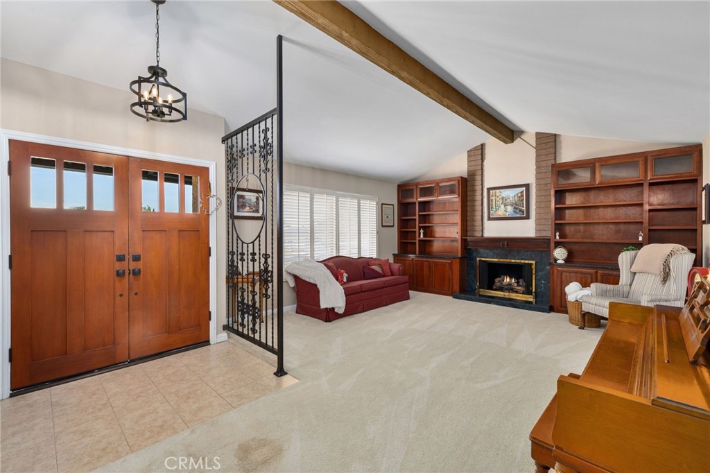 1351 Gardenia Lane