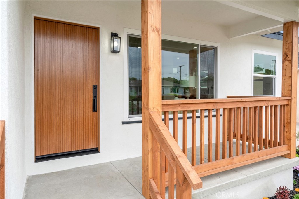5849 Yearling Street