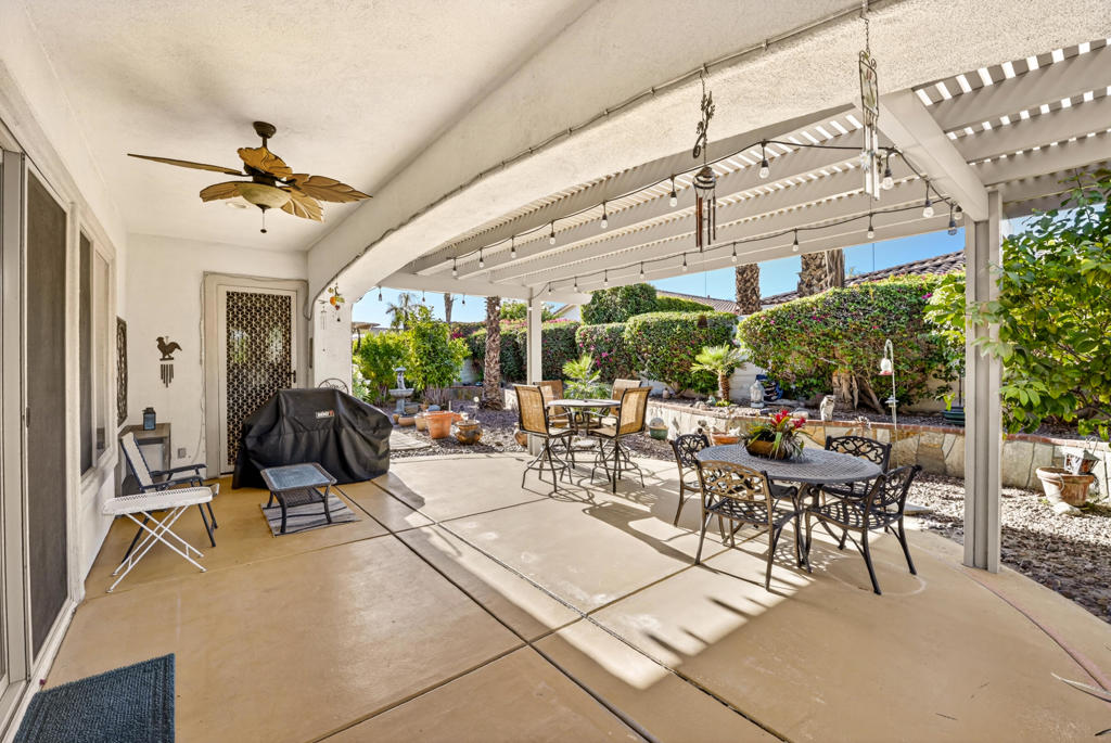 80154 Avenida Santa Olivia
