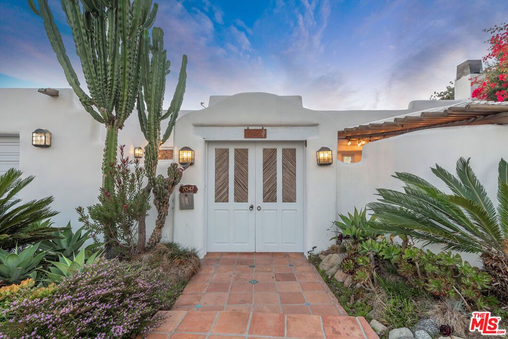 Photo of 7047 Vista Del Mar Lane, Playa Del Rey, CA 90293 (MLS # 25606105)