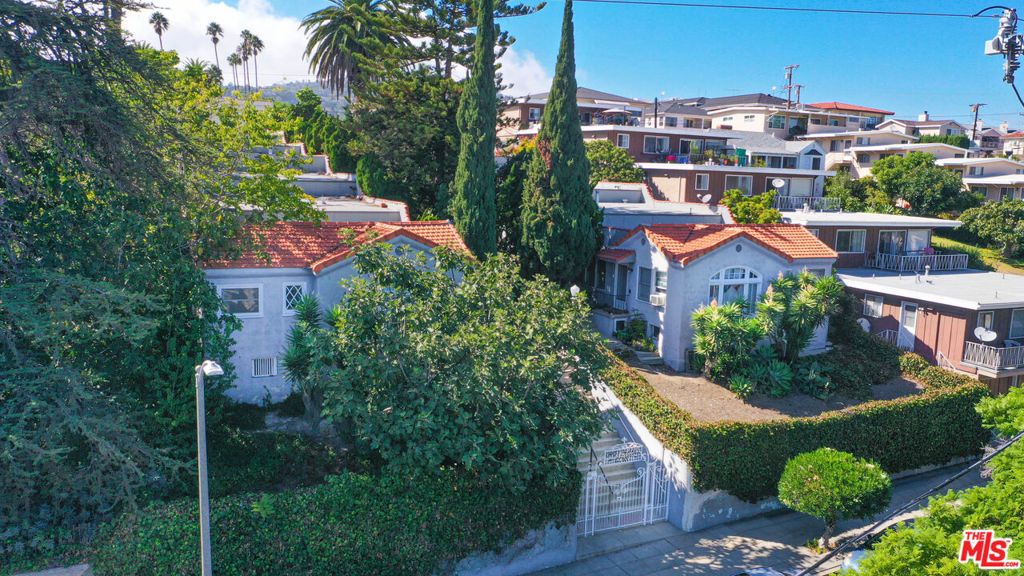 Photo of 801 Oro Terrace, San Pedro, CA 90731 (MLS # 25609801)
