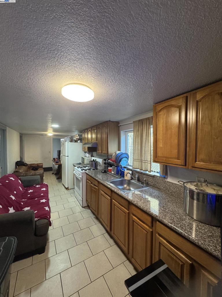 ARROYO PARK - Residential