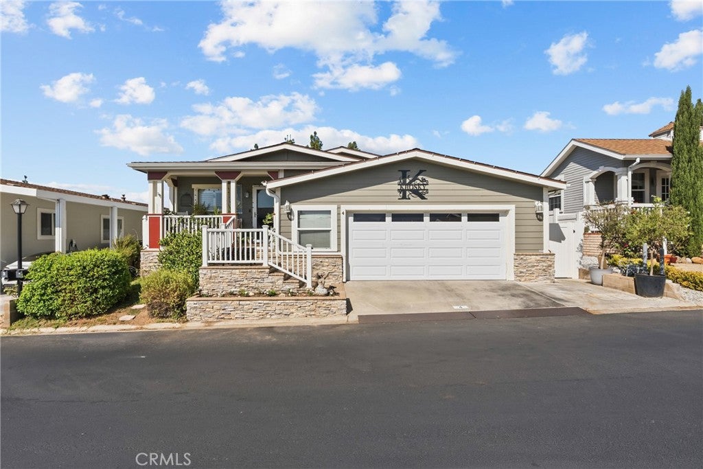 15455 Glenoaks Boulevard SPC 4