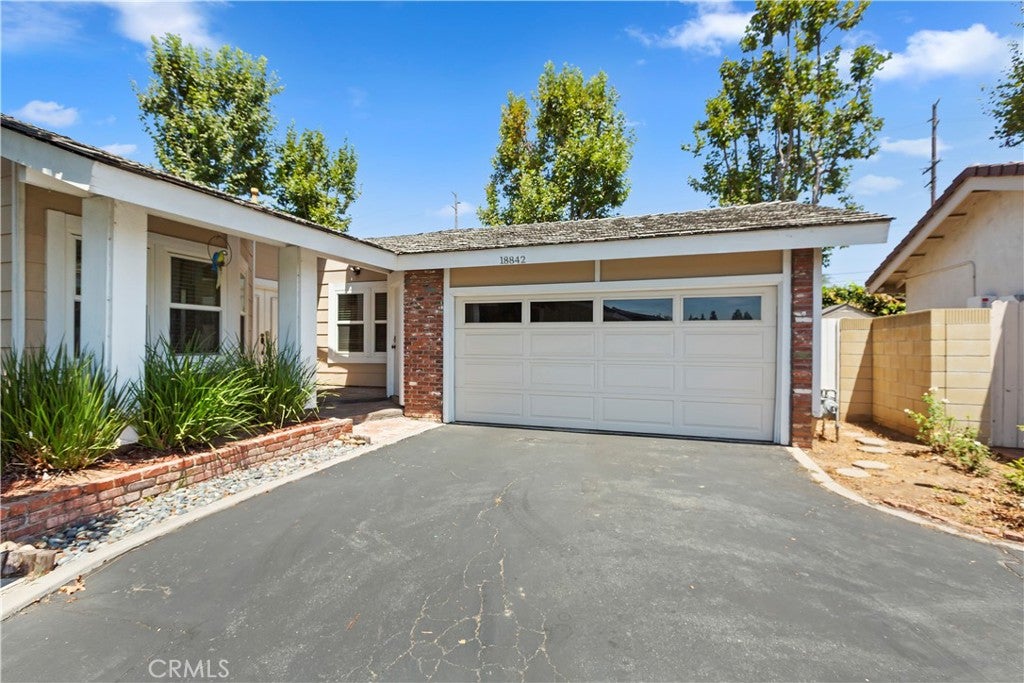 18842 Jane Circle