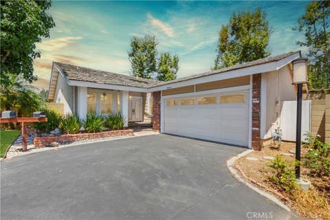Photo of 18842 Jane Circle, North Tustin, CA 92705 (MLS # CV26166138)