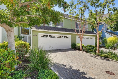 Photo of 6007 Loynes Dr #45, Long Beach, CA 90803 (MLS # PW26167834)
