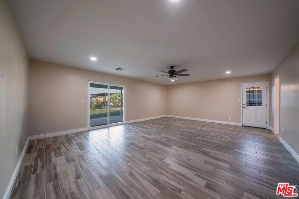 10512 Dee Dee Avenue