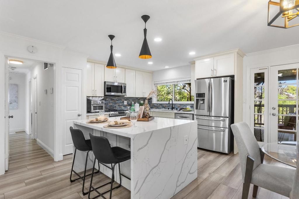 Photo of 1619 Hallbrook Drive, San Jose, CA 95124 (MLS # ML82023775)