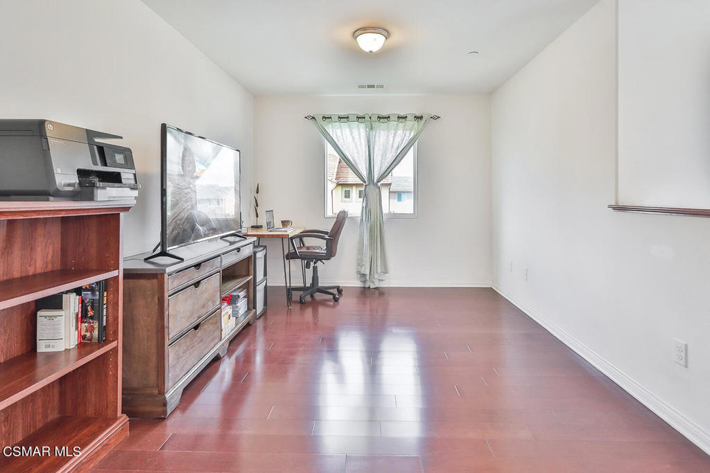 Canterbury Lane-502 - 210 - Residential