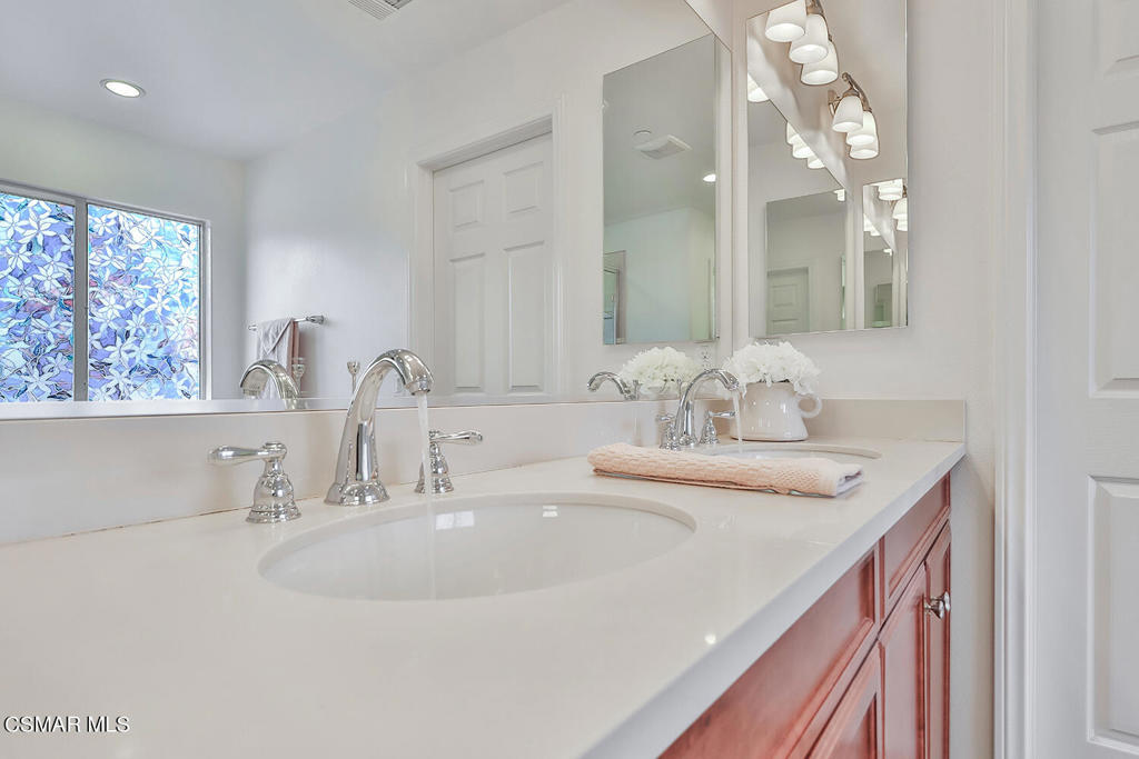 Canterbury Lane-502 - 210 - Residential