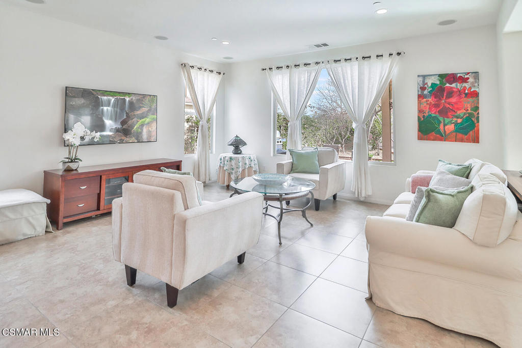 Canterbury Lane-502 - 210 - Residential