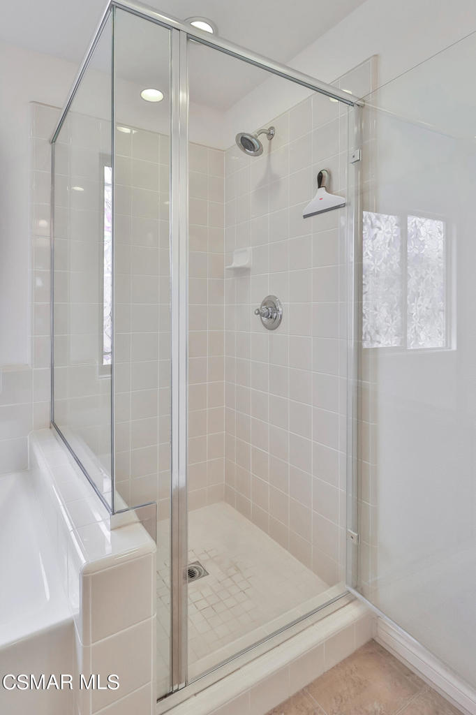 Canterbury Lane-502 - 210 - Residential