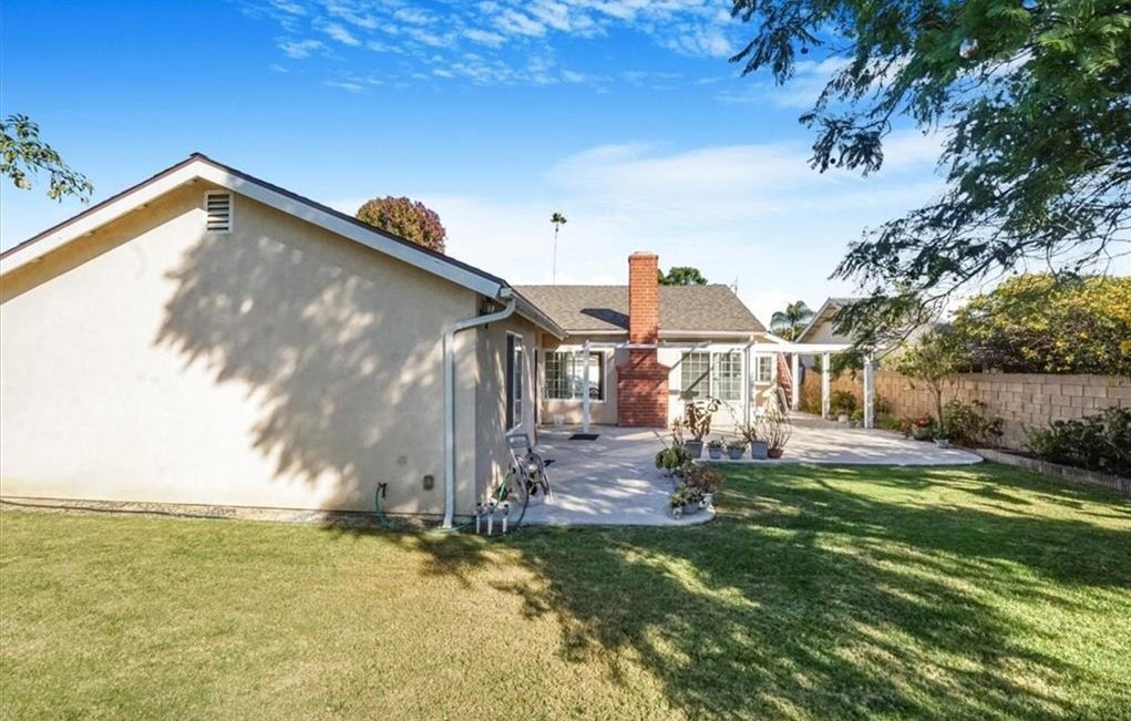 24121 El Tiradore Circle