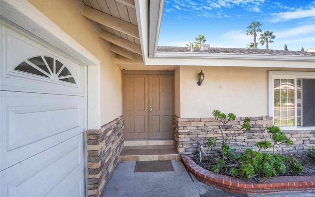 24121 El Tiradore Circle