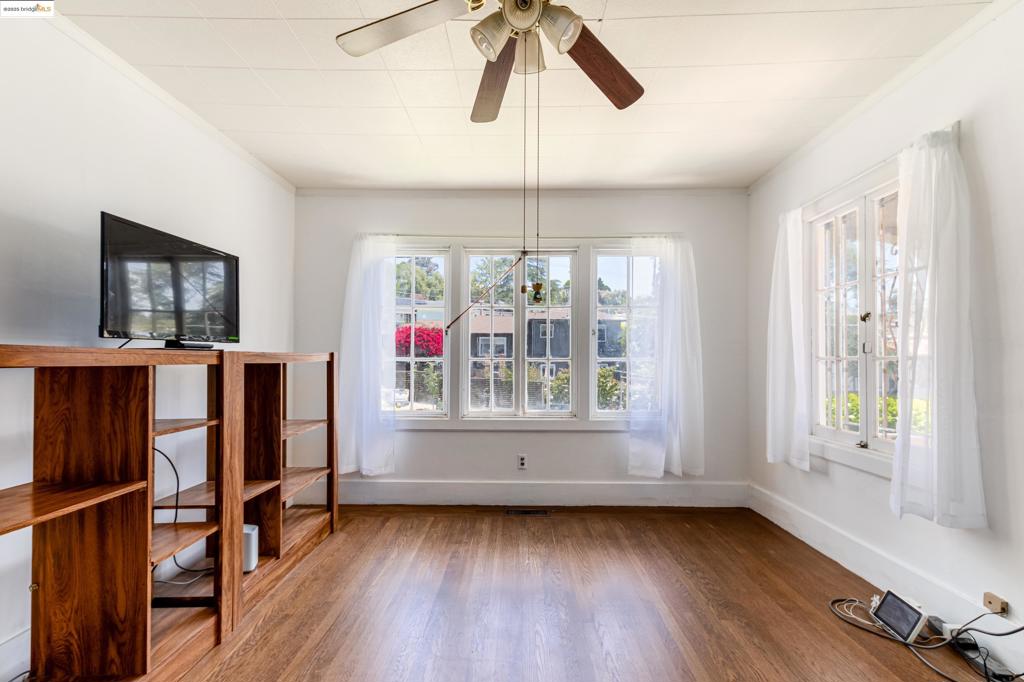 MAXWELL  PARK - Residential