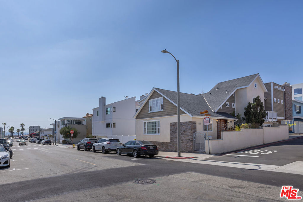 219 2nd Street