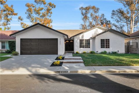 Photo of 21952 Esplendor, Mission Viejo, CA 92691 (MLS # OC25255037)
