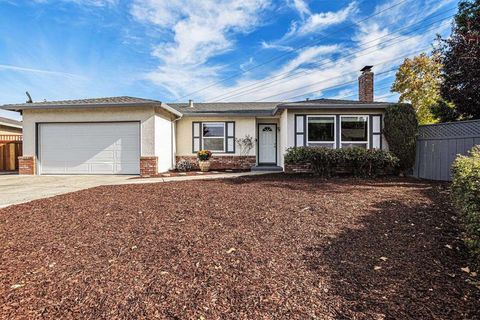 Photo of 25 Marilyn Pl Pl, San Ramon, CA 94583 (MLS # 41123253)