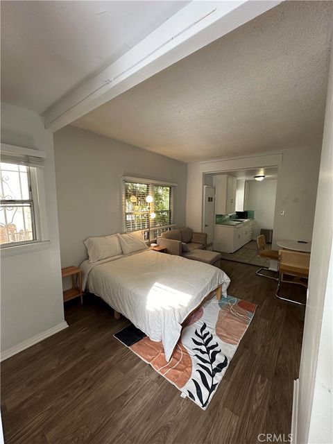 Tiny photo for 521 Olive Avenue, Long Beach, CA 90802 (MLS # SB25172349)
