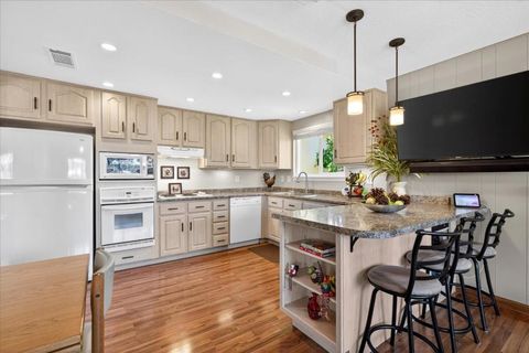 Tiny photo for 9049 Craydon Circle, San Ramon, CA 94583 (MLS # ML82037533)