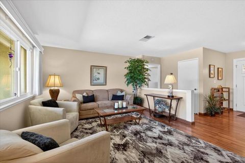 Tiny photo for 9049 Craydon Circle, San Ramon, CA 94583 (MLS # ML82037533)