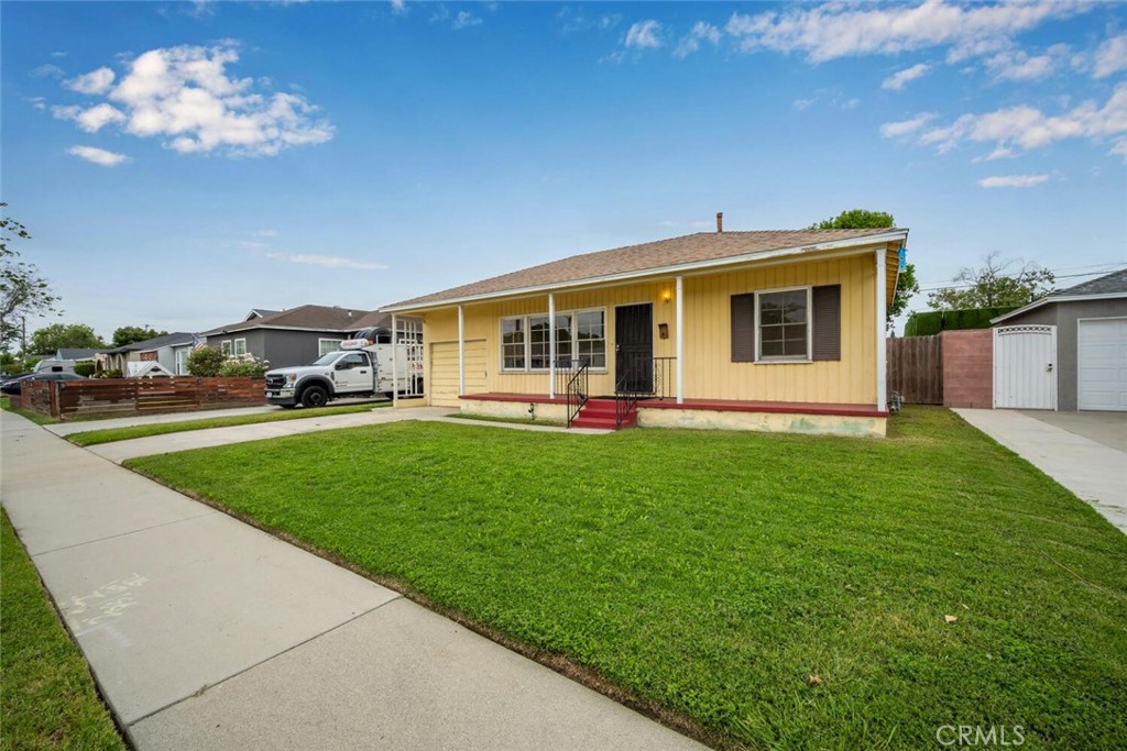 Lakewood Park/North of Del Amo (LND) - Residential