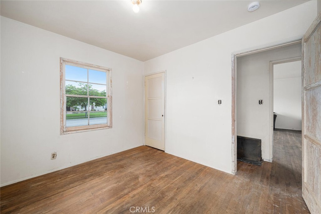 Lakewood Park/North of Del Amo (LND) - Residential