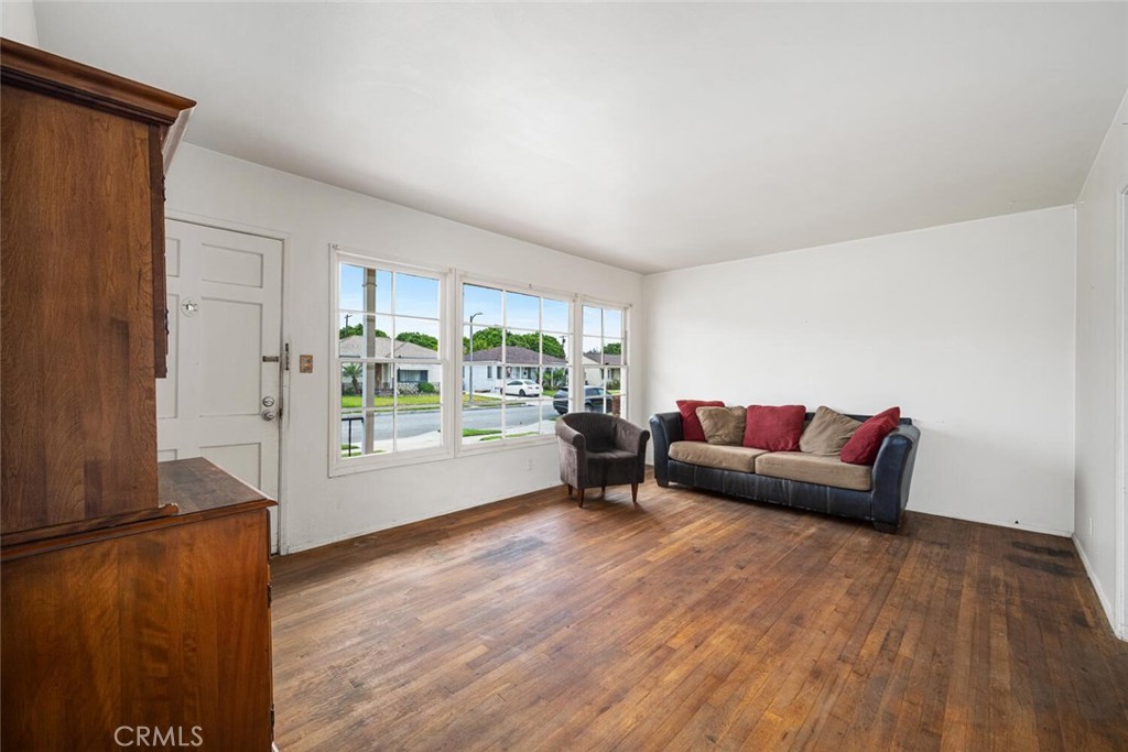 Lakewood Park/North of Del Amo (LND) - Residential