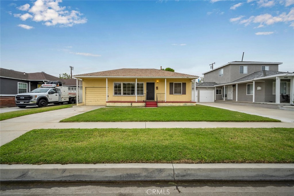 Lakewood Park/North of Del Amo (LND) - Residential