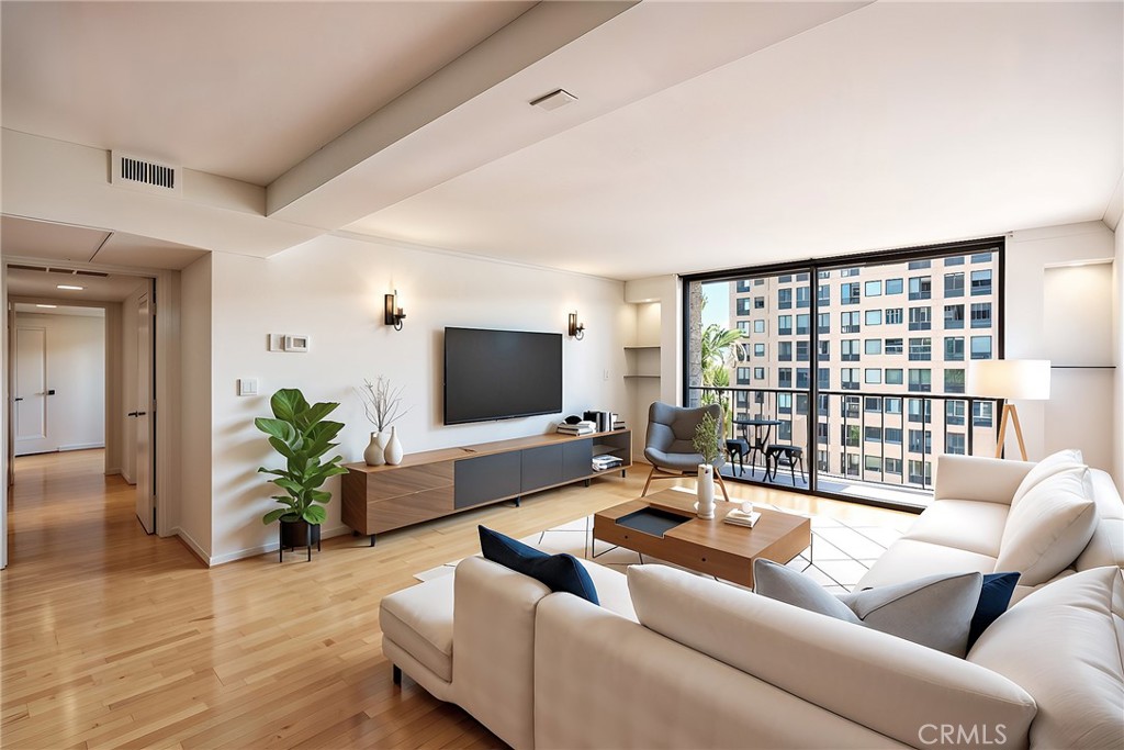 10535 Wilshire 912