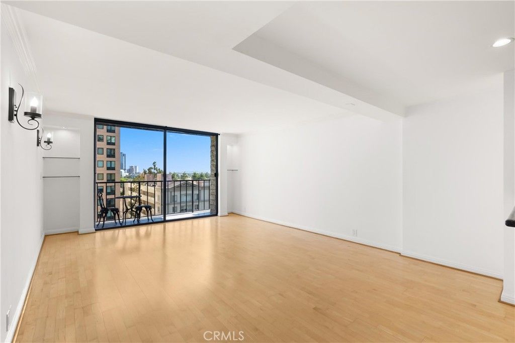 Photo of 10535 Wilshire Blvd #912, Los Angeles, CA 90024 (MLS # OC25243411)