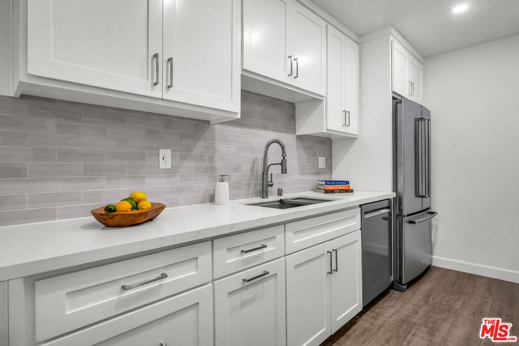 914 Lincoln Boulevard 202, Santa Monica CA 90403