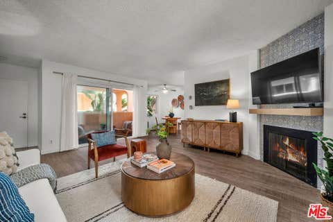 Photo of 914 Lincoln Boulevard #202, Santa Monica, CA 90403 (MLS # 26856263)