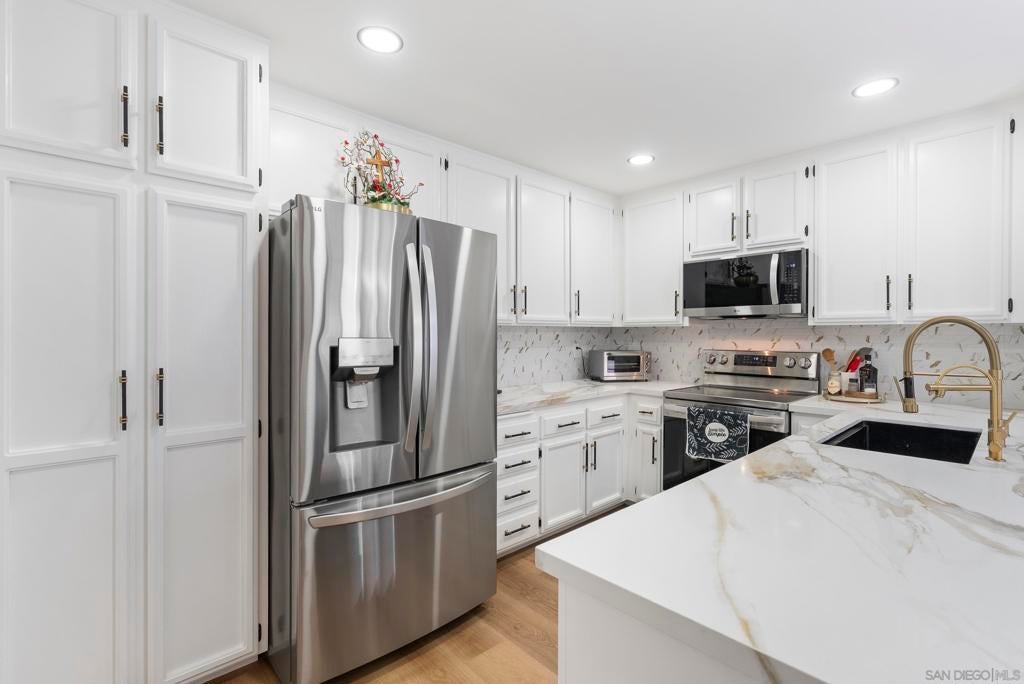 5645 Friars Road 387
