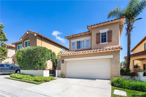Photo of 1175 Corte Riviera, Camarillo, CA 93010 (MLS # AR26170583)