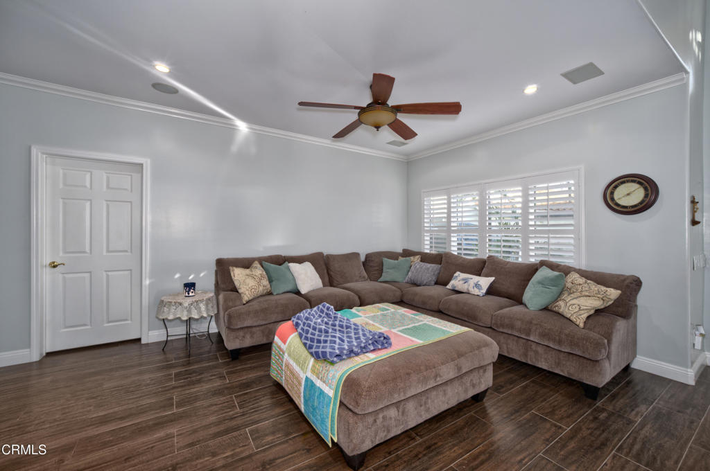 1112 Mockingbird Lane